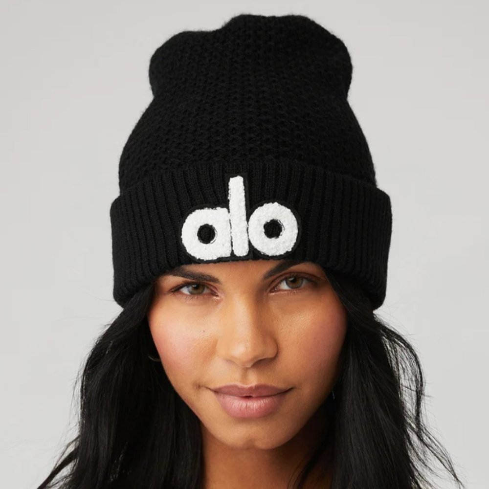NWOT Alo Cool Skies Beanie